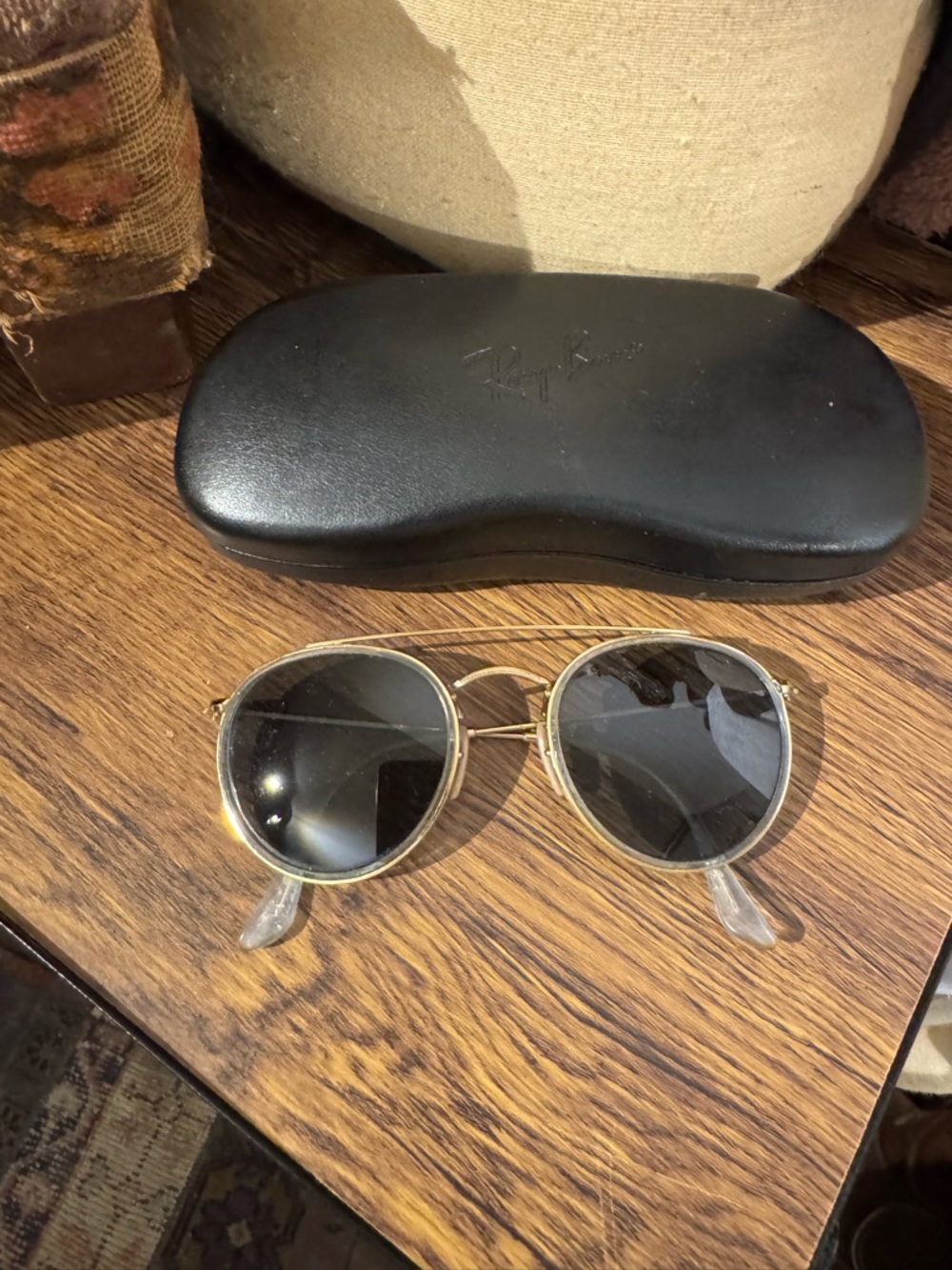 Round Gold Frame Ray-Ban Sunglasses